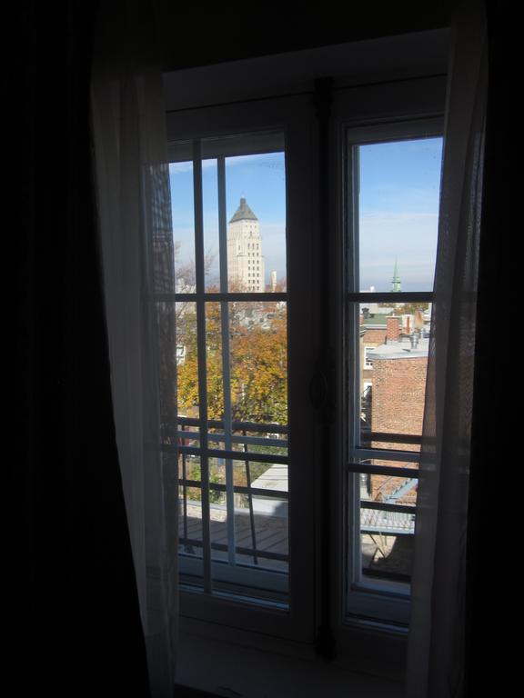 Hotel Manoir De L'Esplanade Quebec City Room photo