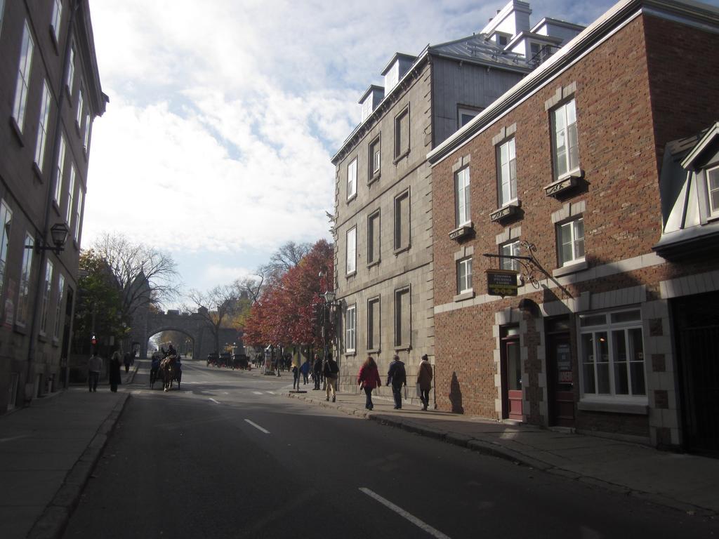 Hotel Manoir De L'Esplanade Quebec City Exterior photo
